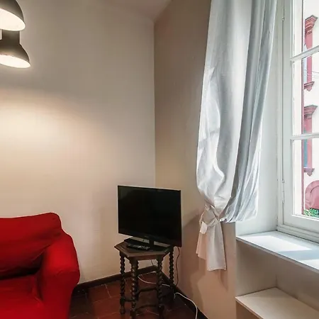 Altido Cosy 2bed Apt With Garden And Parking Appartamento Cernobbio